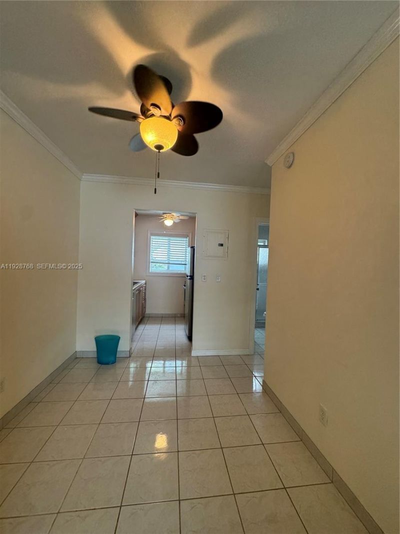 401 Collins Ave, Unit 21, Miami Beach, FL 33139 Photo