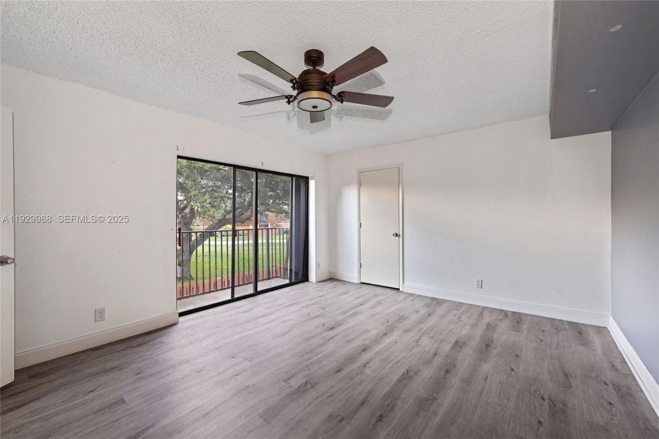 2565 Garden Ct, Cooper City, FL 33026 Photo