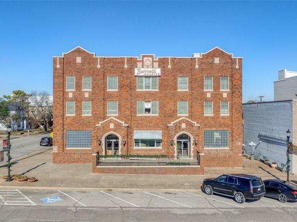 531 W Main Street , Denison, TX 75020