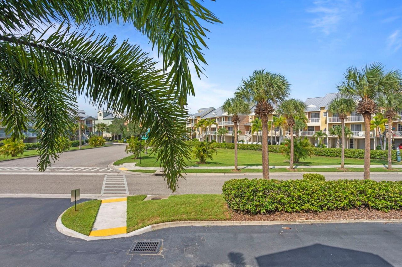 423 Bahia Beach Boulevard, Ruskin, FL 33570 Photo