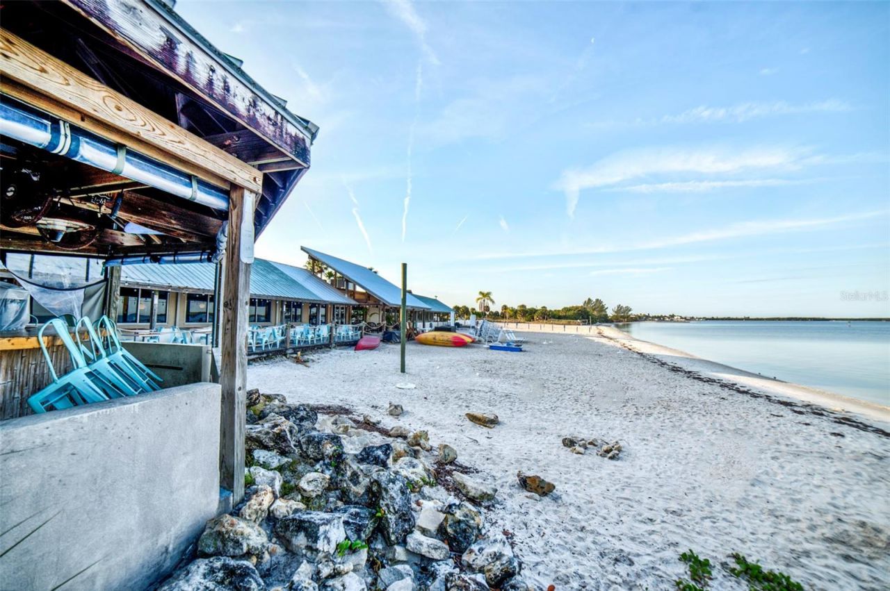 423 Bahia Beach Boulevard, Ruskin, FL 33570 Photo