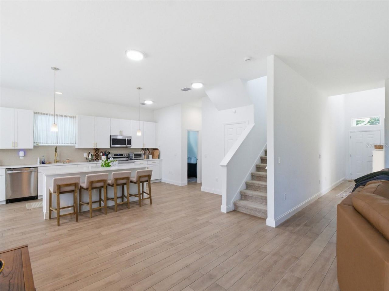 712 Reflection Lake Drive, Orlando, FL 32807 Photo