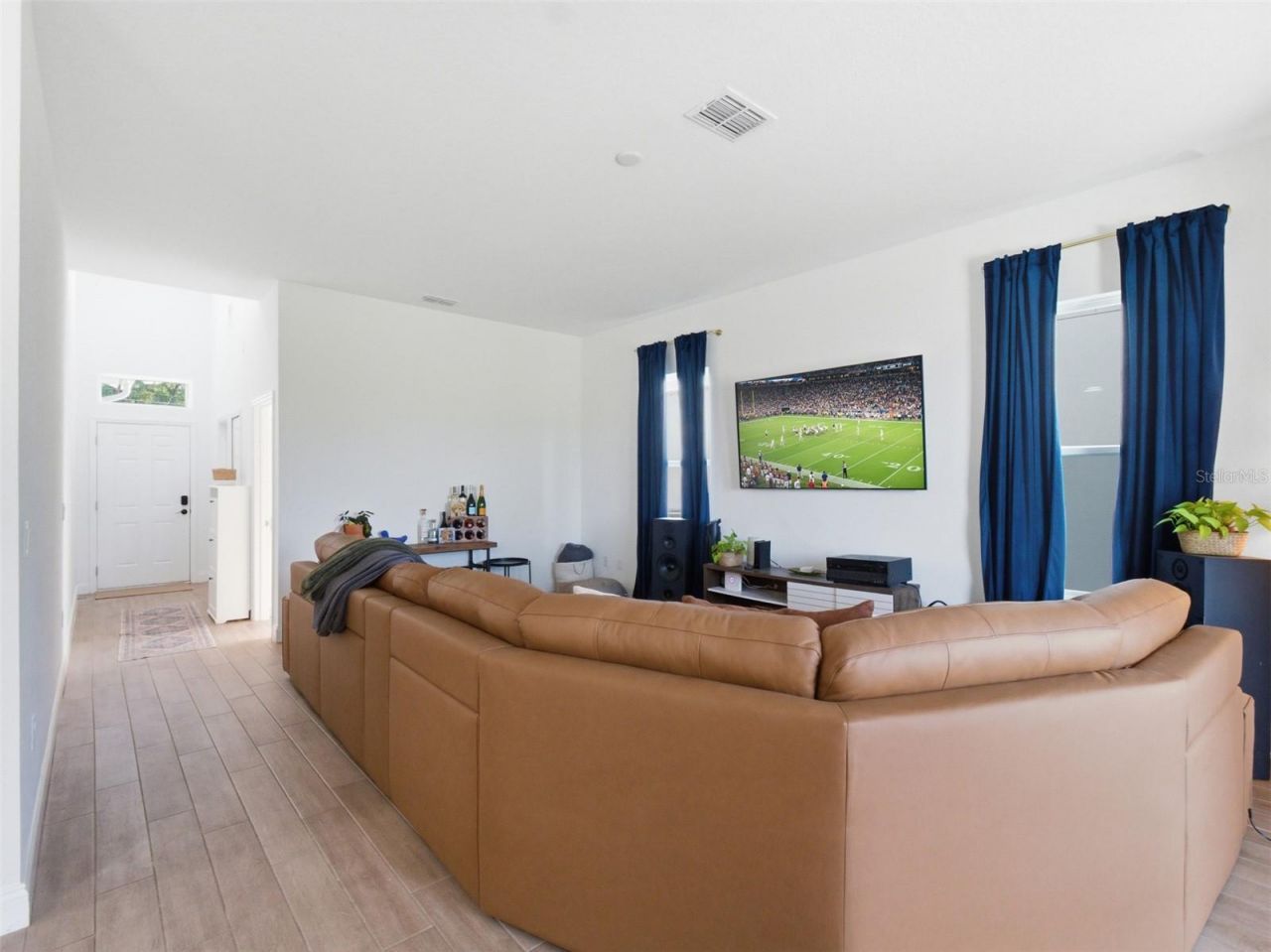 712 Reflection Lake Drive, Orlando, FL 32807 Photo