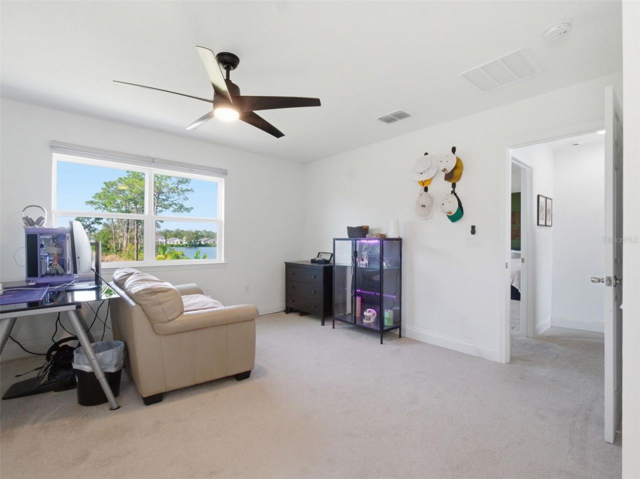 712 Reflection Lake Drive, Orlando, FL 32807 Photo