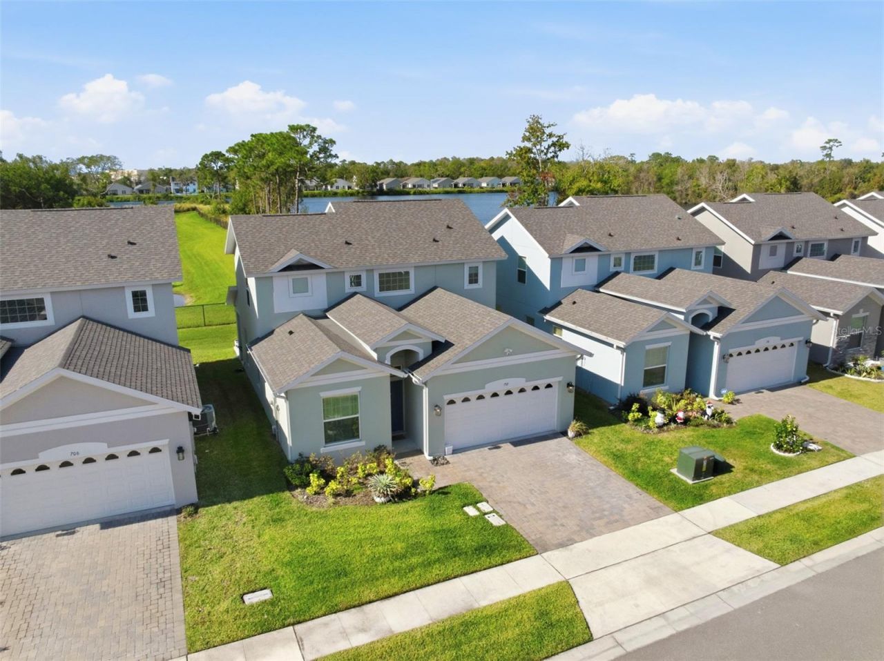 712 Reflection Lake Drive, Orlando, FL 32807 Photo