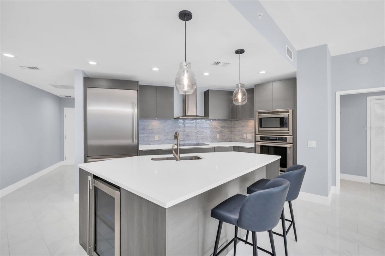 175 1st Street S, Unit 905, Saint Petersburg, FL 33701 Photo