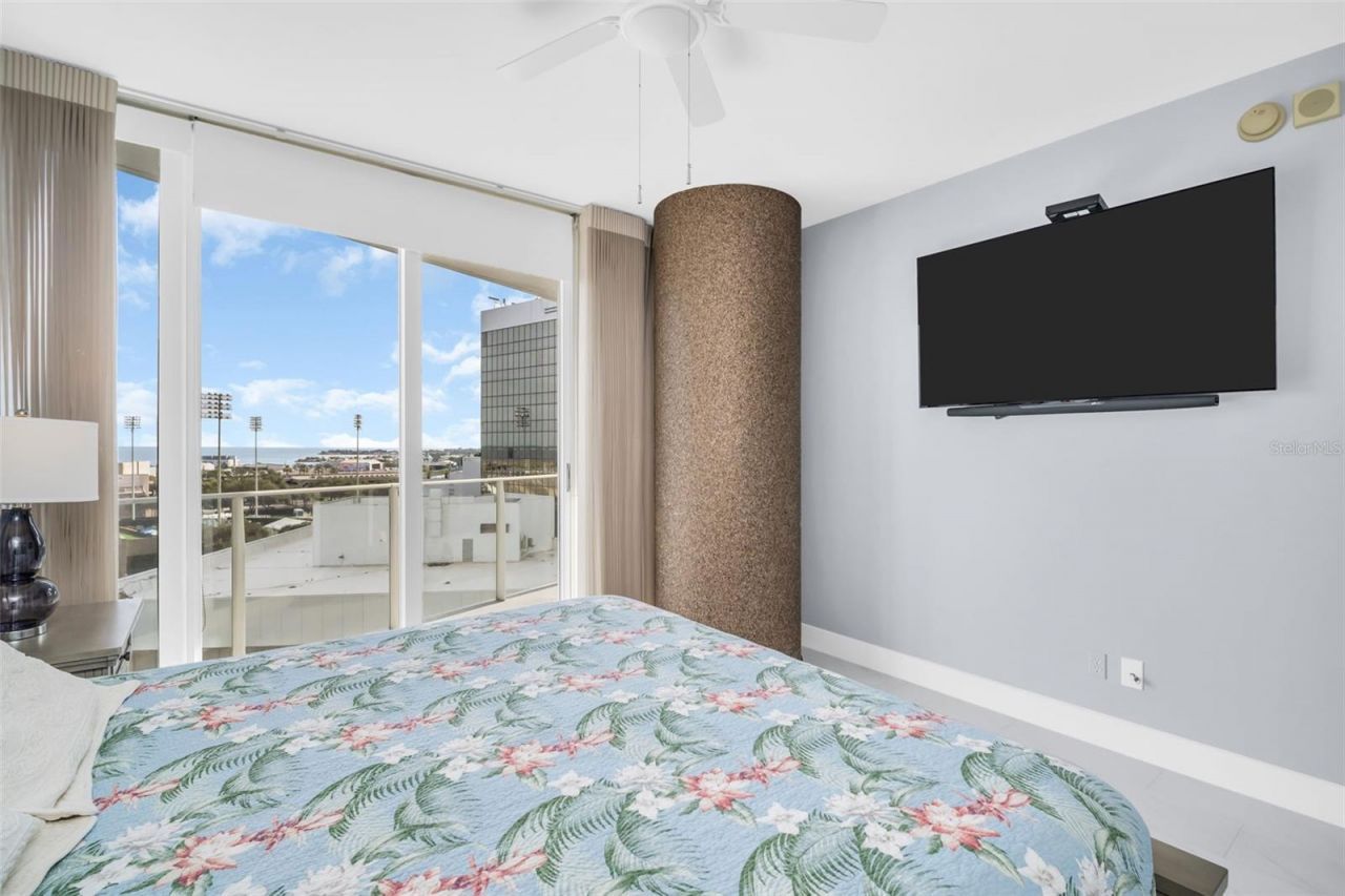 175 1st Street S, Unit 905, Saint Petersburg, FL 33701 Photo