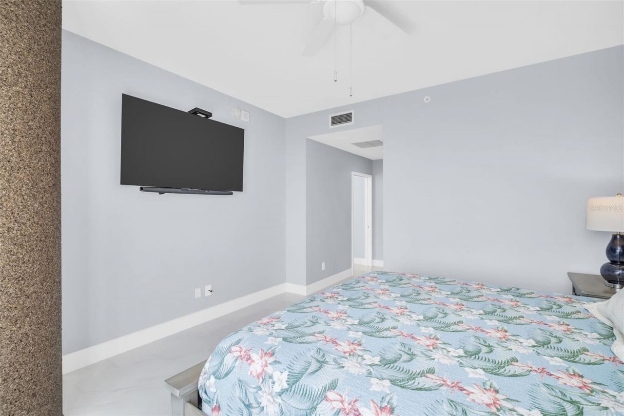 175 1st Street S, Unit 905, Saint Petersburg, FL 33701 Photo