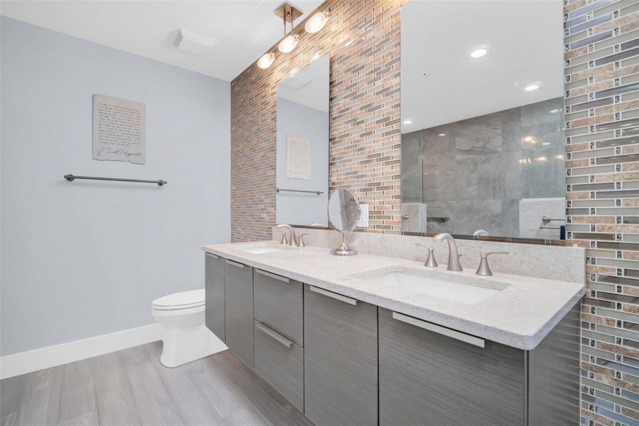 175 1st Street S, Unit 905, Saint Petersburg, FL 33701 Photo