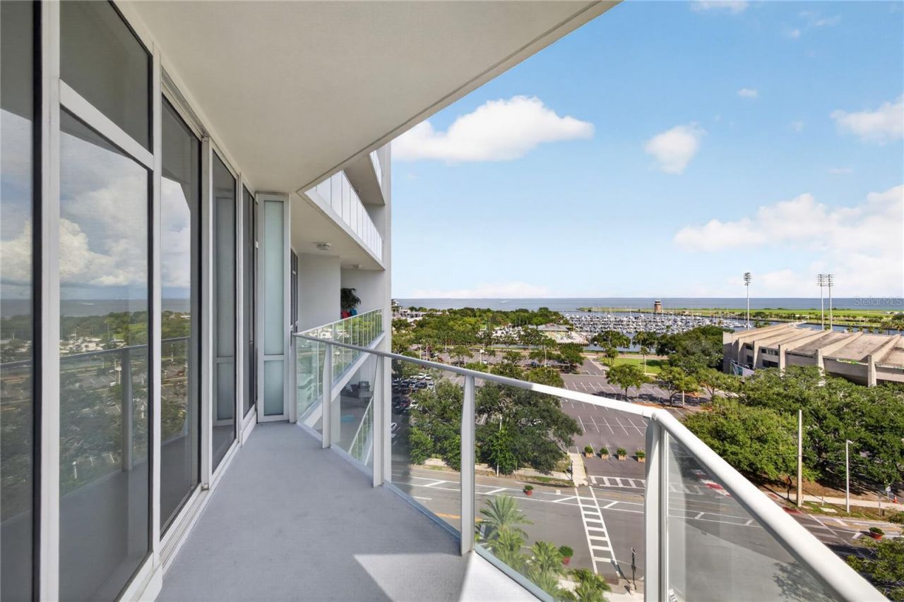 175 1st Street S, Unit 905, Saint Petersburg, FL 33701 Photo