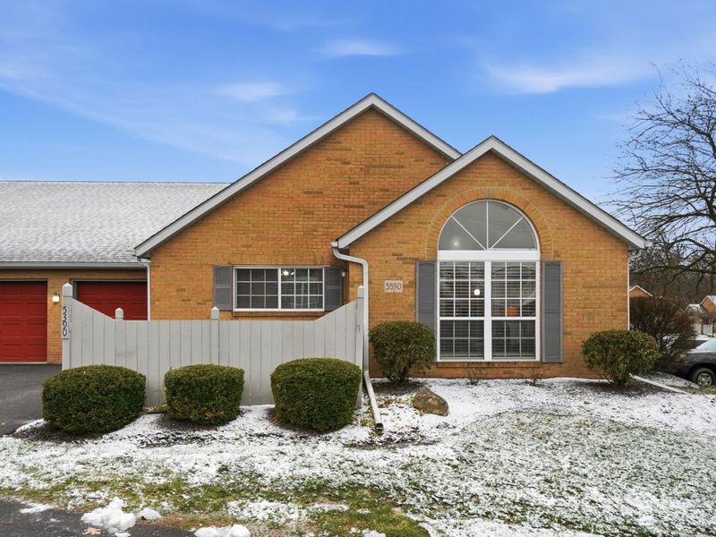 5390 Pond View Drive, Westerville, OH 43081 Photo 1