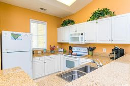 601 Hillside Dr. N photo 4