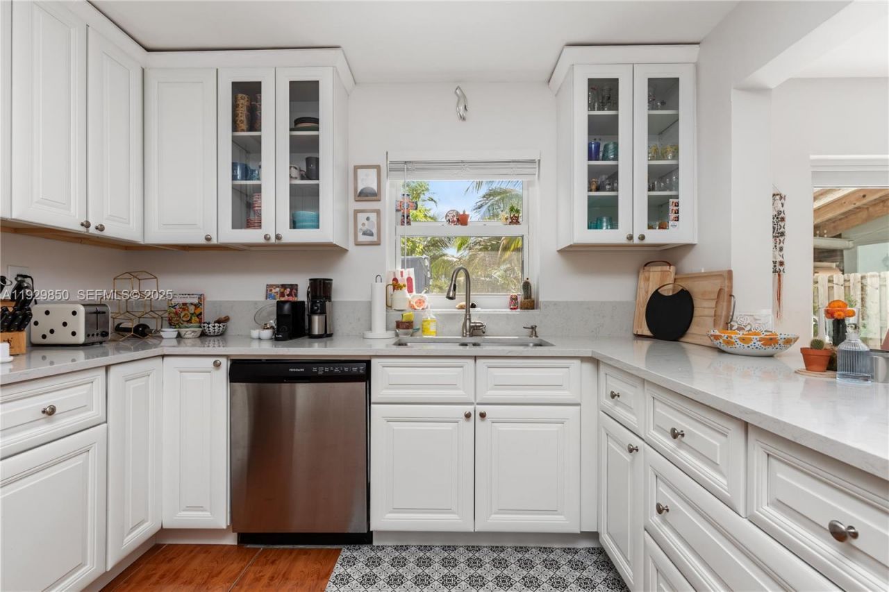 Please Call For Address, Miami, FL 33186 Photo