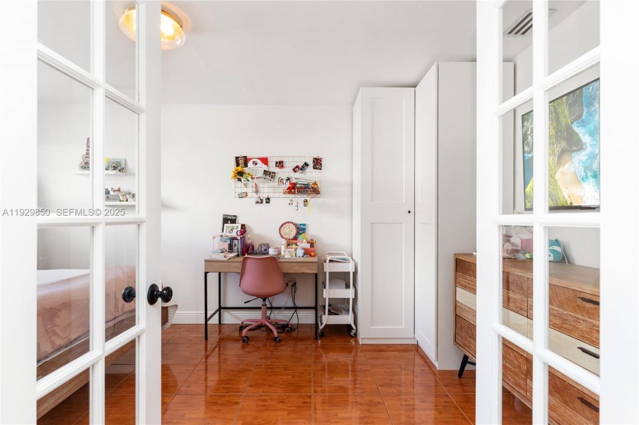 Please Call For Address, Miami, FL 33186 Photo