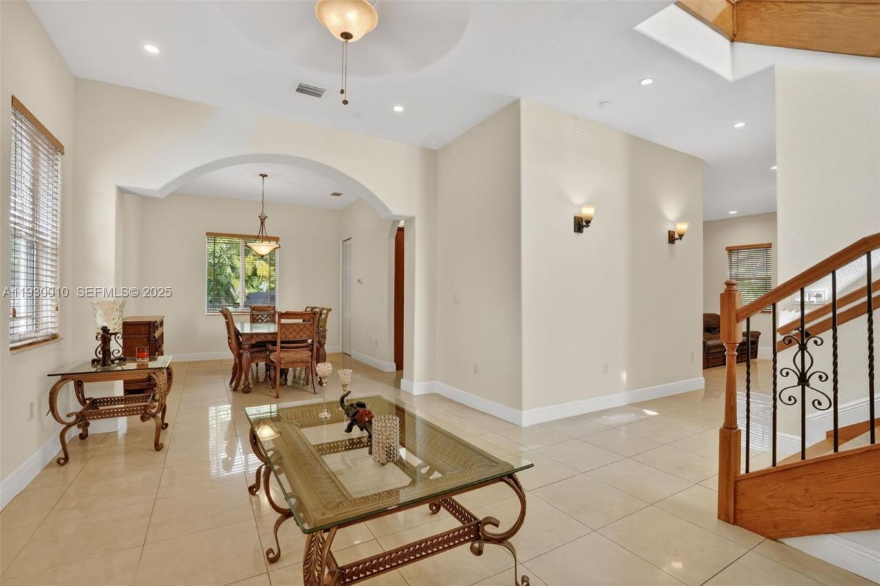 2913 SW 13th St, Miami, FL 33145 Photo