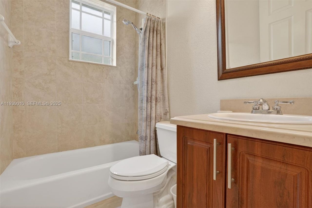 2913 SW 13th St, Miami, FL 33145 Photo