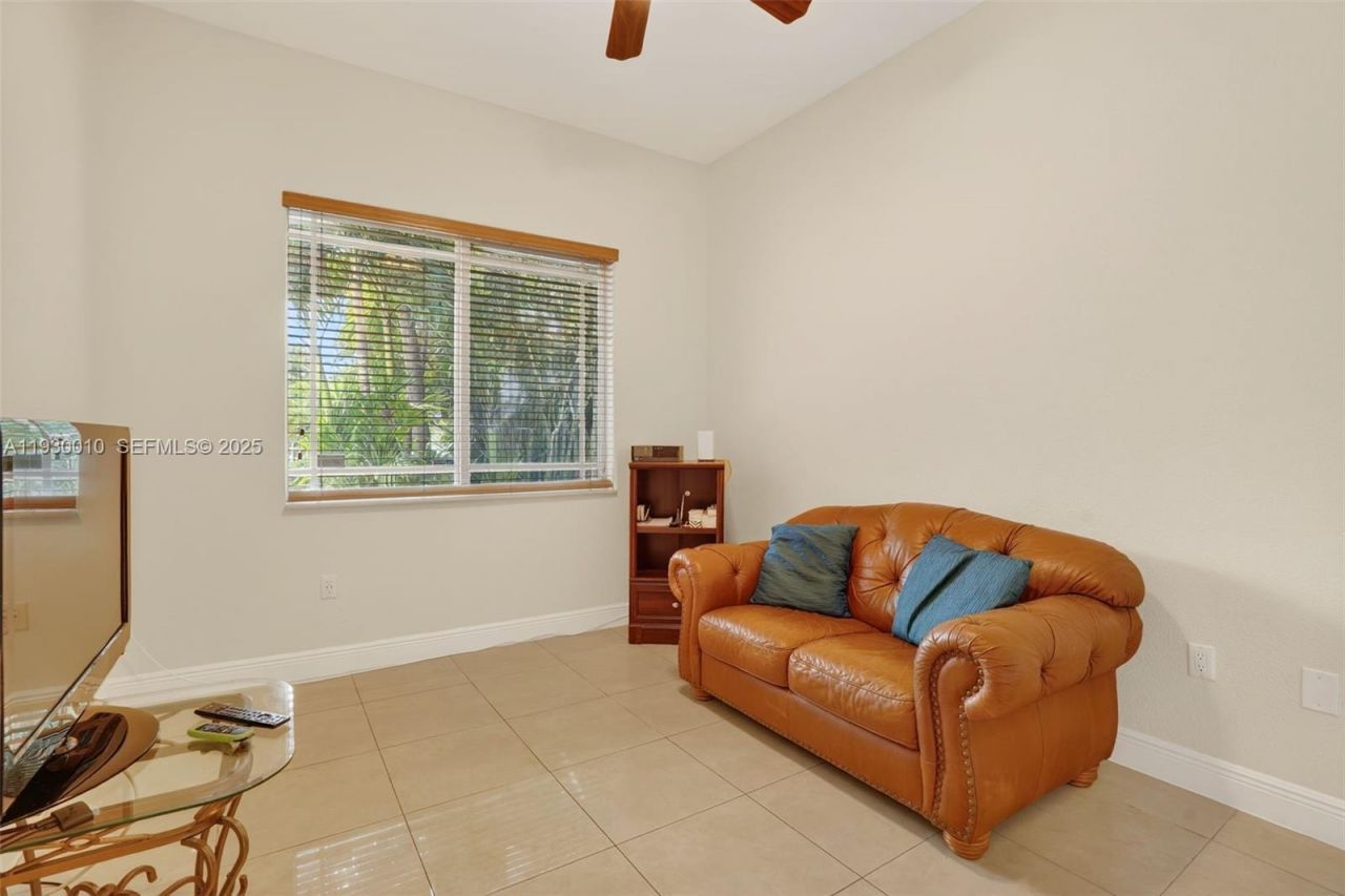 2913 SW 13th St, Miami, FL 33145 Photo