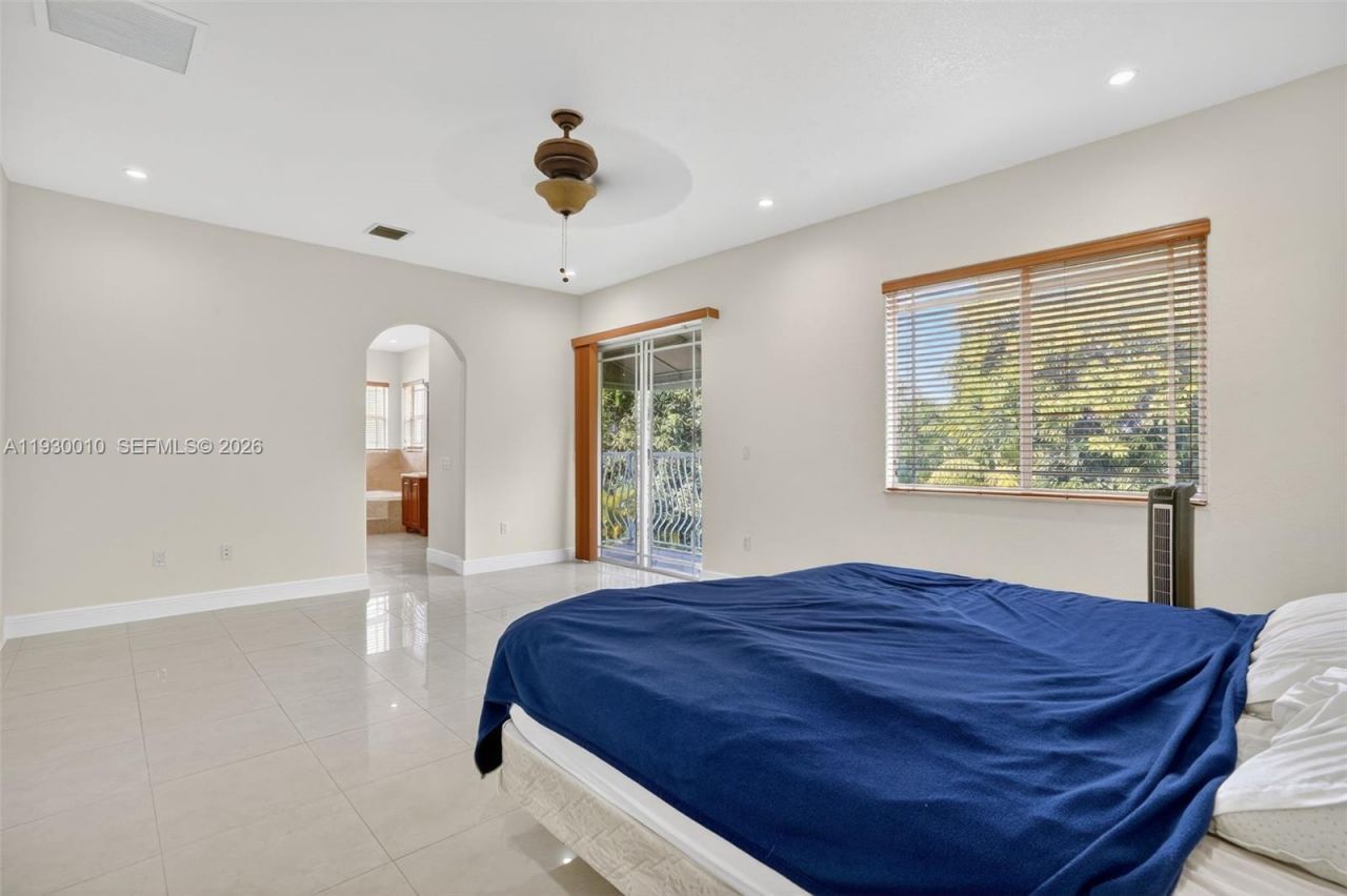 2913 SW 13th St, Miami, FL 33145 Photo