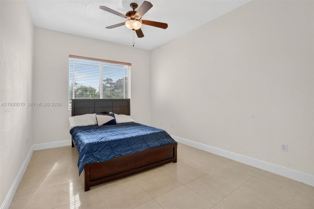 2913 SW 13th St, Miami, FL 33145 Photo