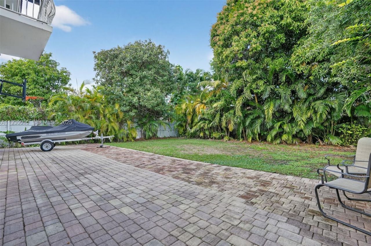 2913 SW 13th St, Miami, FL 33145 Photo