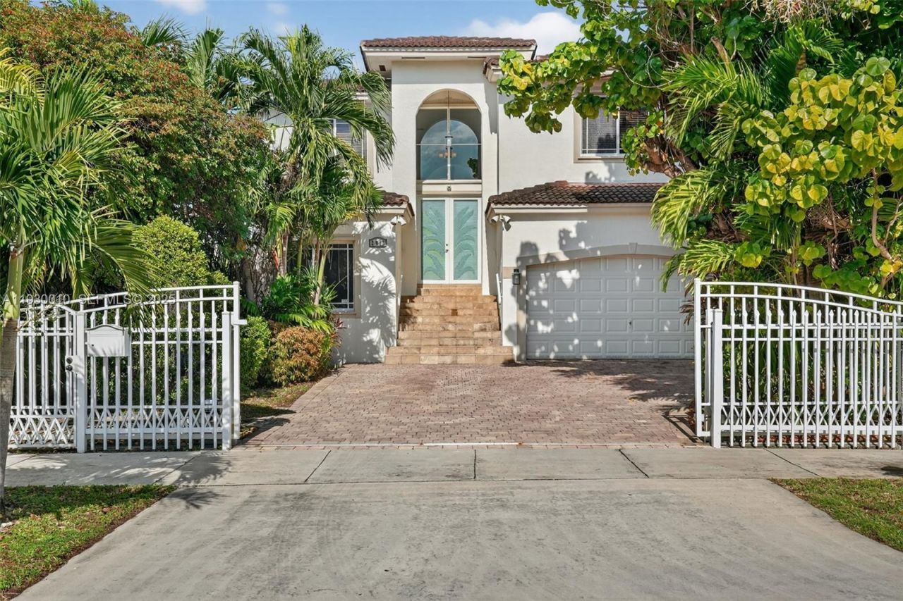 2913 SW 13th St, Miami, FL 33145 Photo