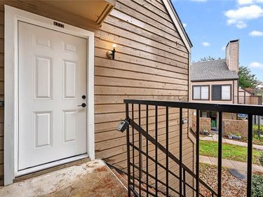 9801 Walnut Street, Unit 212, Dallas, TX 75243