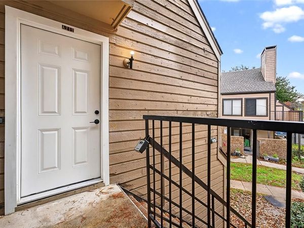 9801 Walnut Street, Unit 212, Dallas, TX 75243