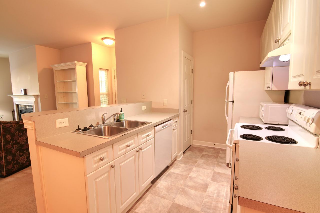 1303 Grove Park Drive Photo 10