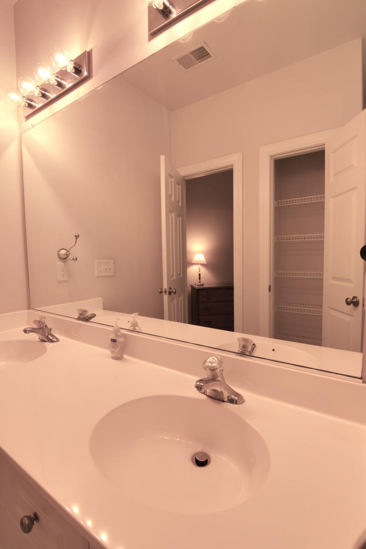 1303 Grove Park Drive Photo 27