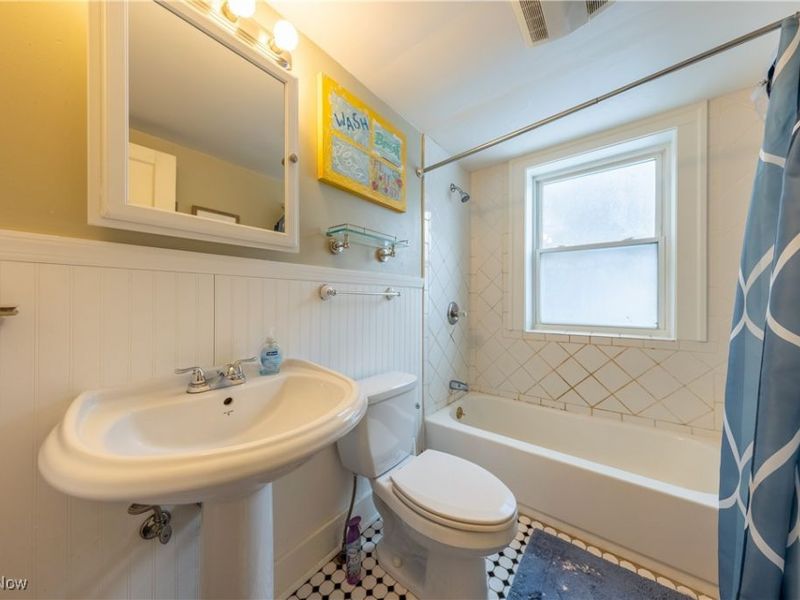 2634 Mayfield Road, Unit 1, Cleveland, OH 44106 Photo 23