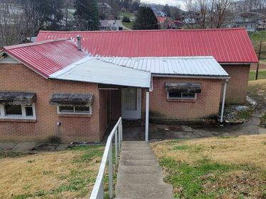 3012 Main Street, Farmington, WV 26571