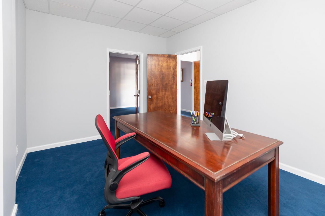 1075 E Montague Avenue Photo 15