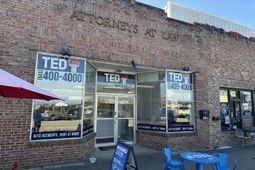 1075 E Montague Avenue photo 4