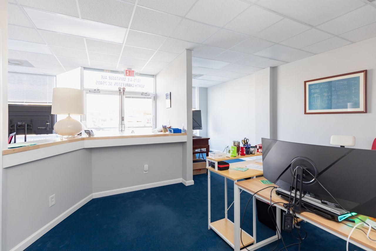 1075 E Montague Avenue Photo 7