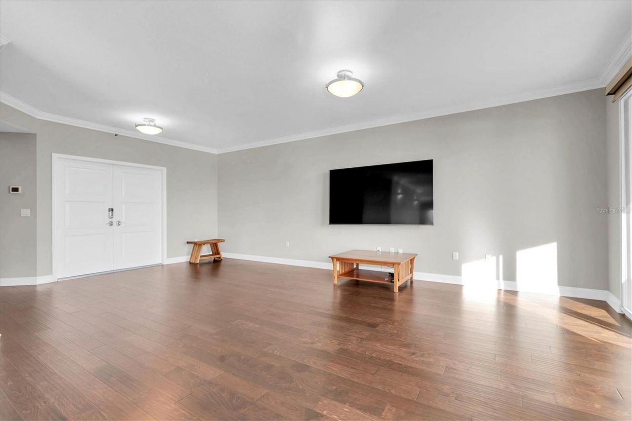 555 5th Avenue Ne, Unit 711, Saint Petersburg, FL 33701 Photo