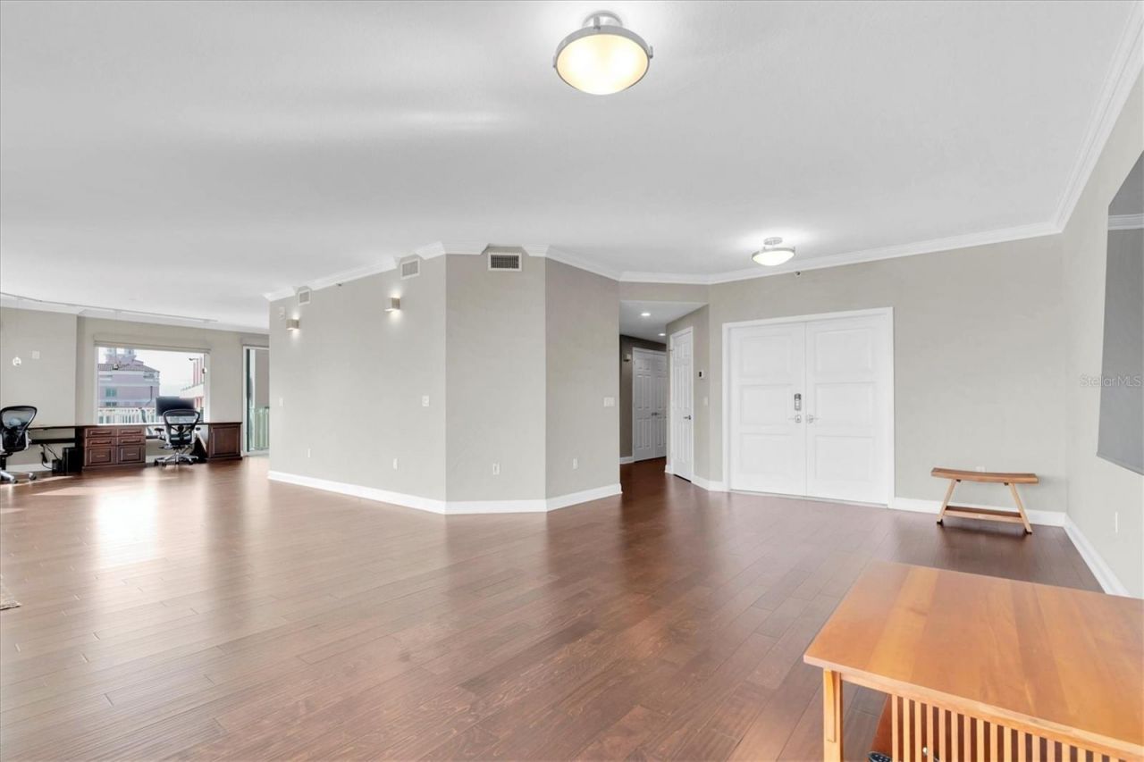 555 5th Avenue Ne, Unit 711, Saint Petersburg, FL 33701 Photo