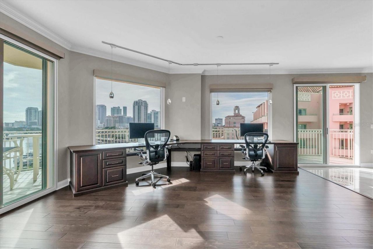 555 5th Avenue Ne, Unit 711, Saint Petersburg, FL 33701 Photo