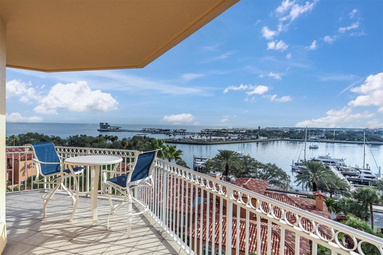 555 5th Avenue Ne, Unit 711, Saint Petersburg, FL 33701 Photo