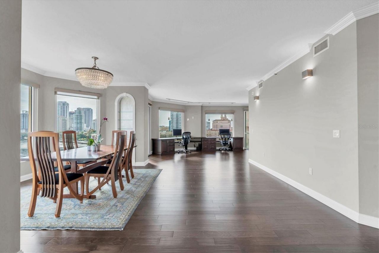 555 5th Avenue Ne, Unit 711, Saint Petersburg, FL 33701 Photo