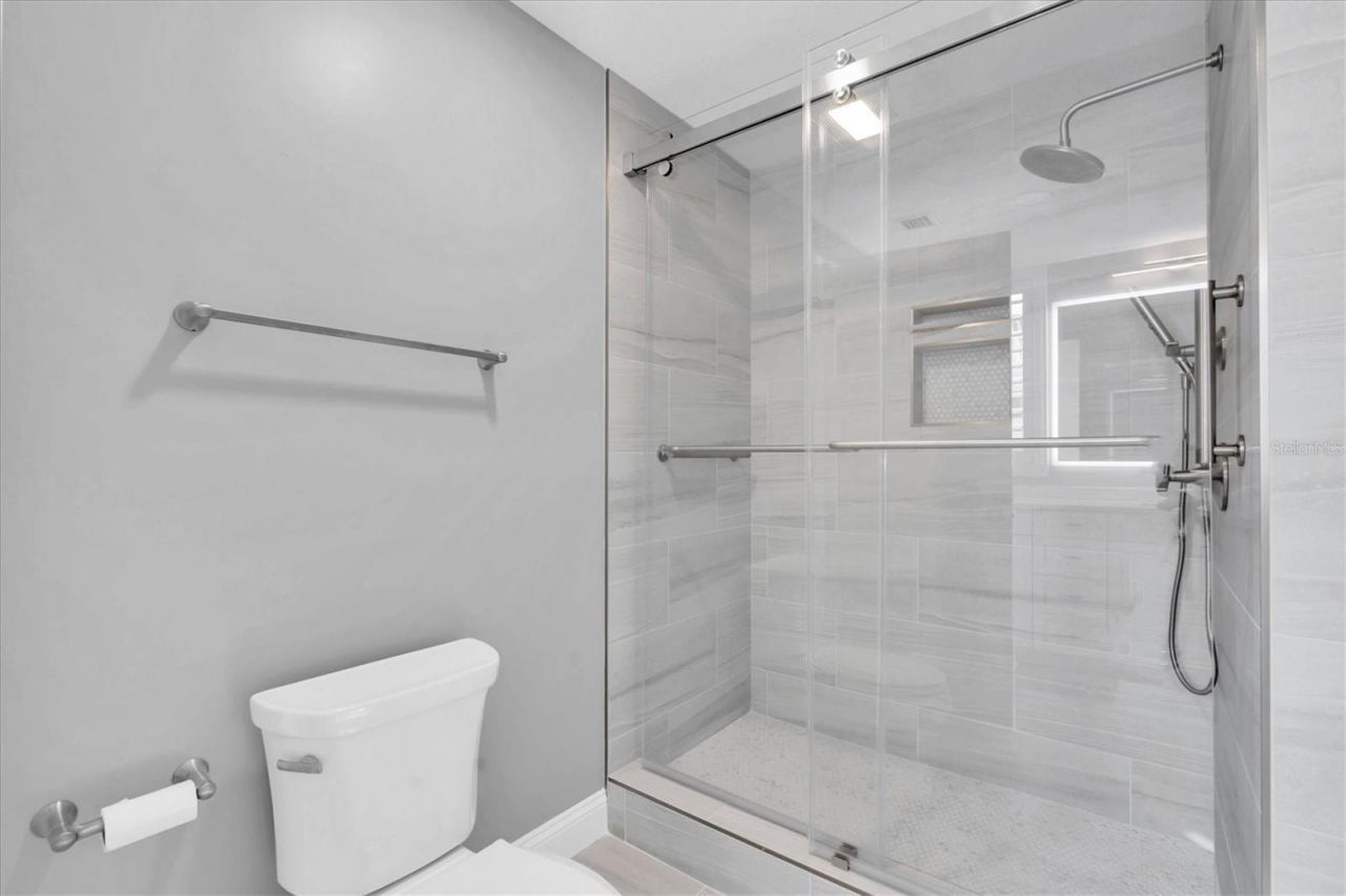 555 5th Avenue Ne, Unit 711, Saint Petersburg, FL 33701 Photo