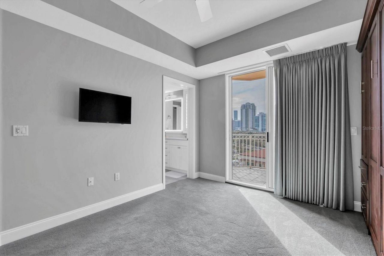 555 5th Avenue Ne, Unit 711, Saint Petersburg, FL 33701 Photo