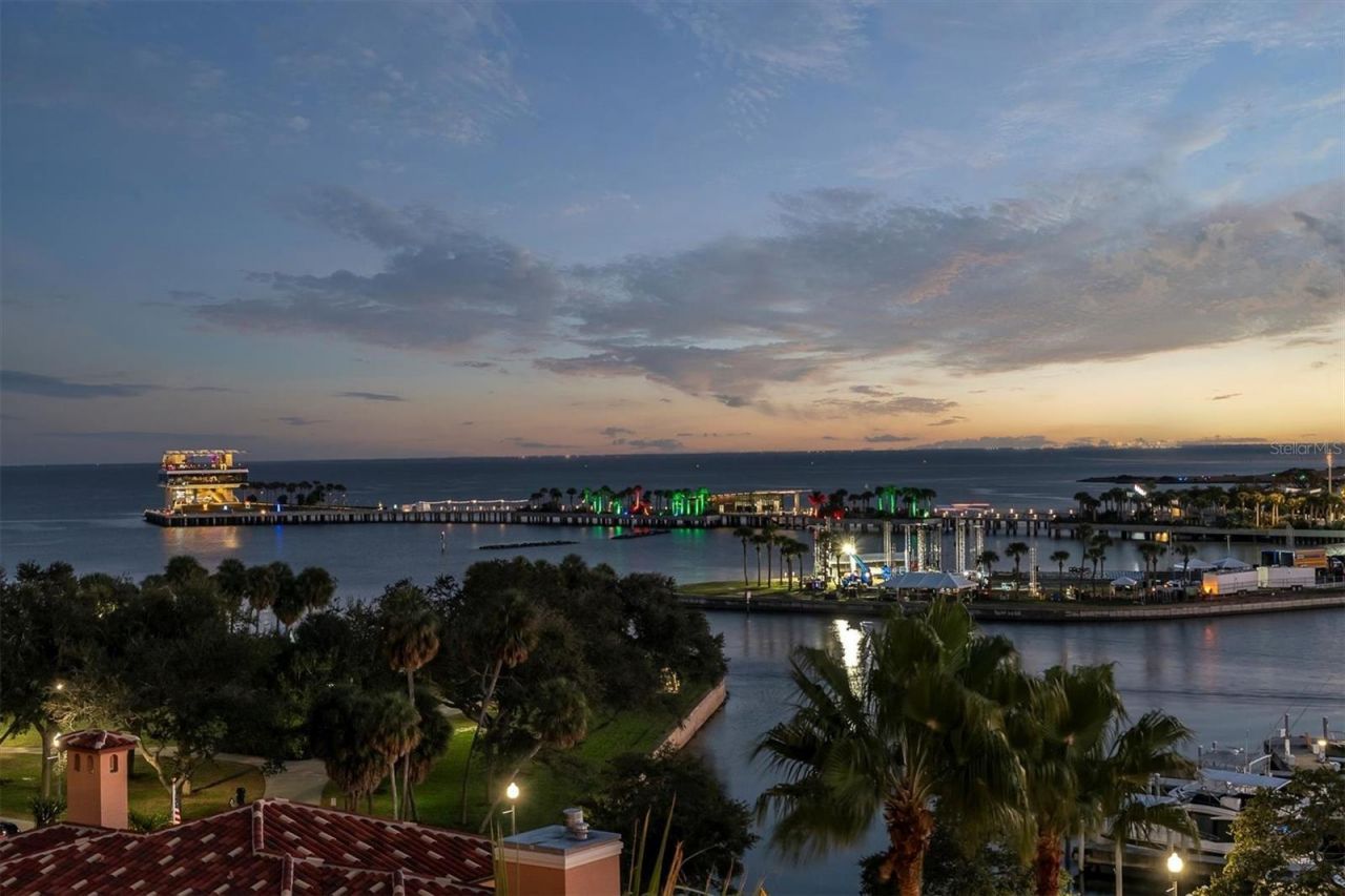 555 5th Avenue Ne, Unit 711, Saint Petersburg, FL 33701 Photo