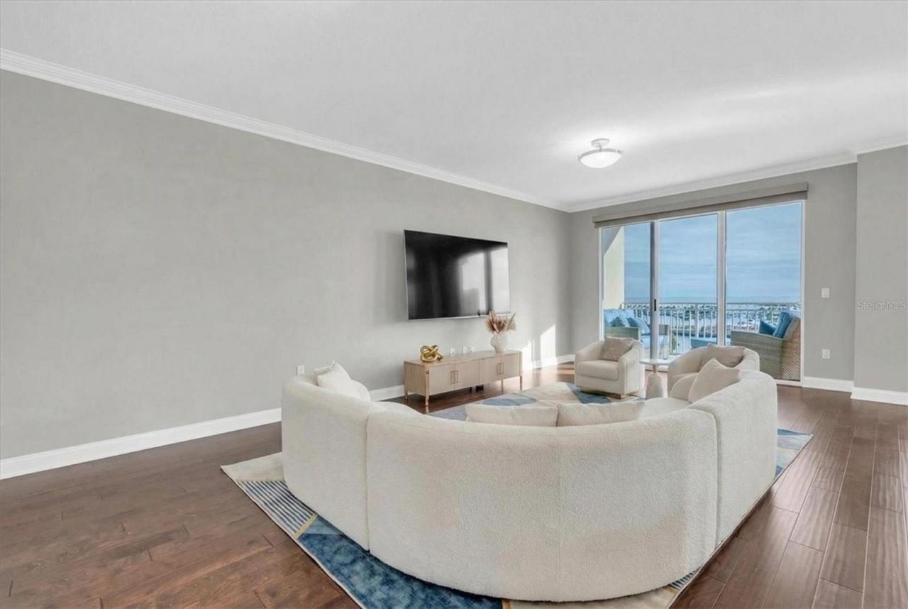 555 5th Avenue Ne, Unit 711, Saint Petersburg, FL 33701 Photo