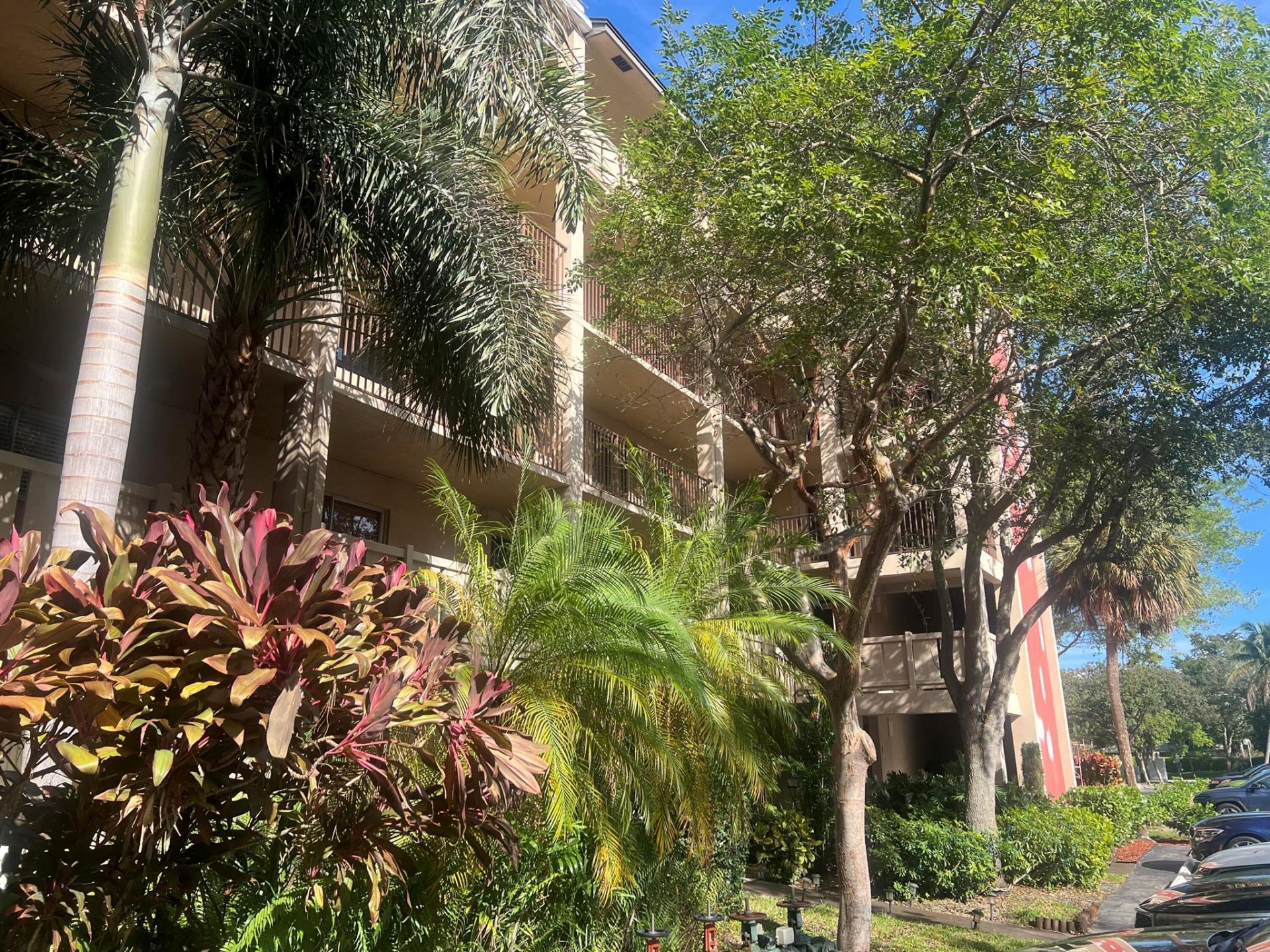 2208 S Cypress Bend Drive, Unit 106, Pompano Beach, FL 33069 Photo