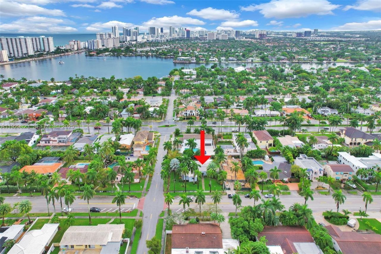 900 Tyler St, Hollywood, FL 33019 Photo