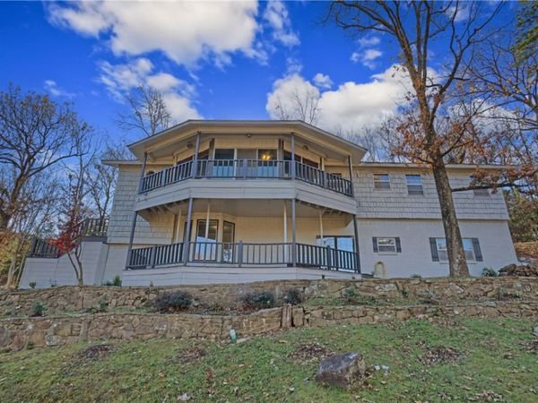 111 Western Drive, Russellville, AR 72801