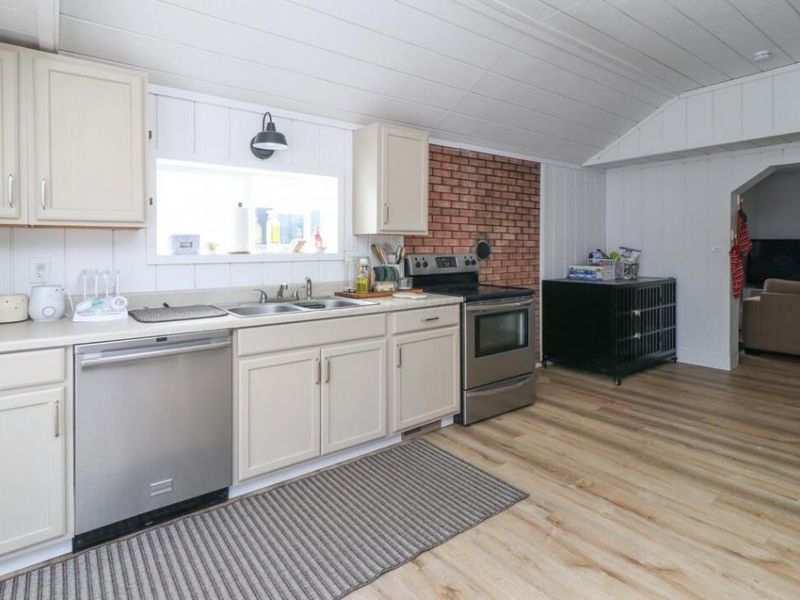 185 N Broadway Street , Shelby, OH 44875 Photo 15