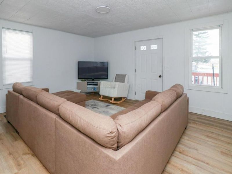 185 N Broadway Street , Shelby, OH 44875 Photo 5