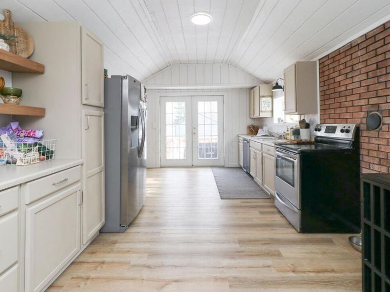 185 N Broadway Street , Shelby, OH 44875 Photo 9