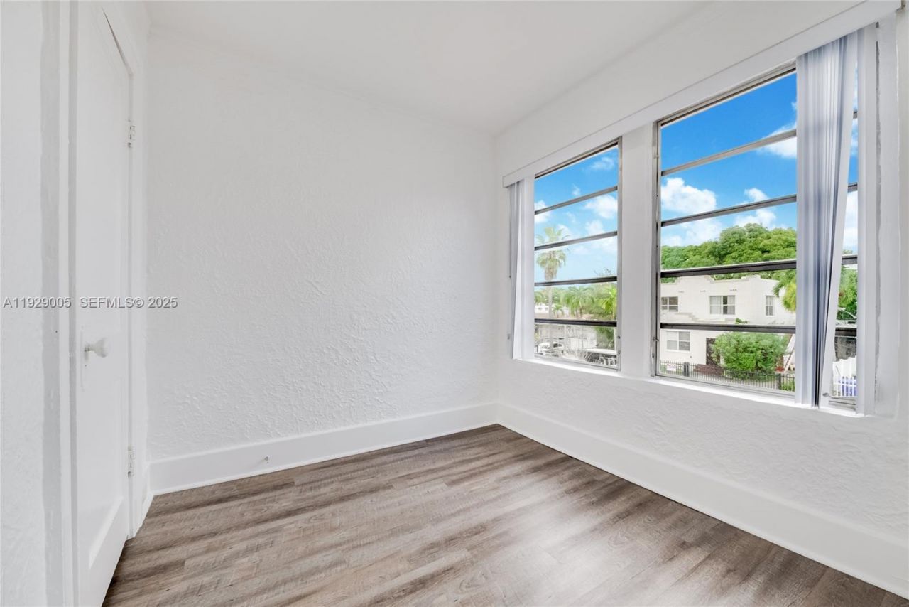 1736 SW 9th St, Unit 1738, Miami, FL 33135 Photo